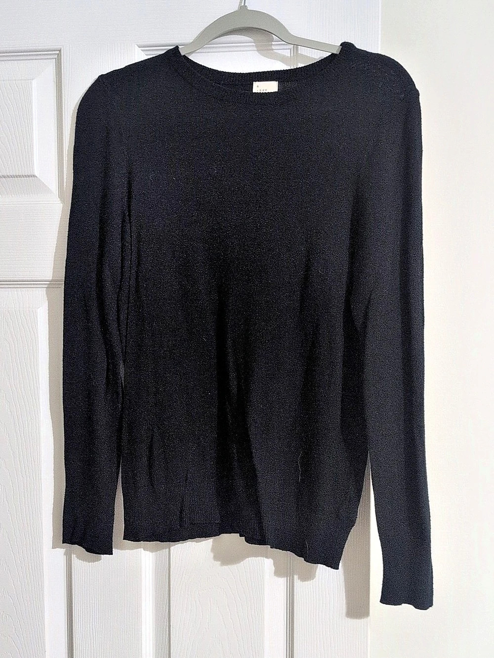 a new day Crew Neck Sweater in Black Size Medium Like New